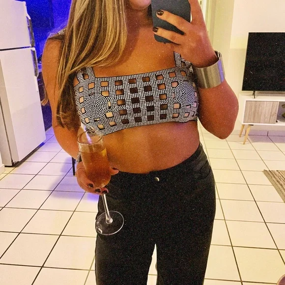 Rhinestone Crop Top ✨ - Picture 3 of 3